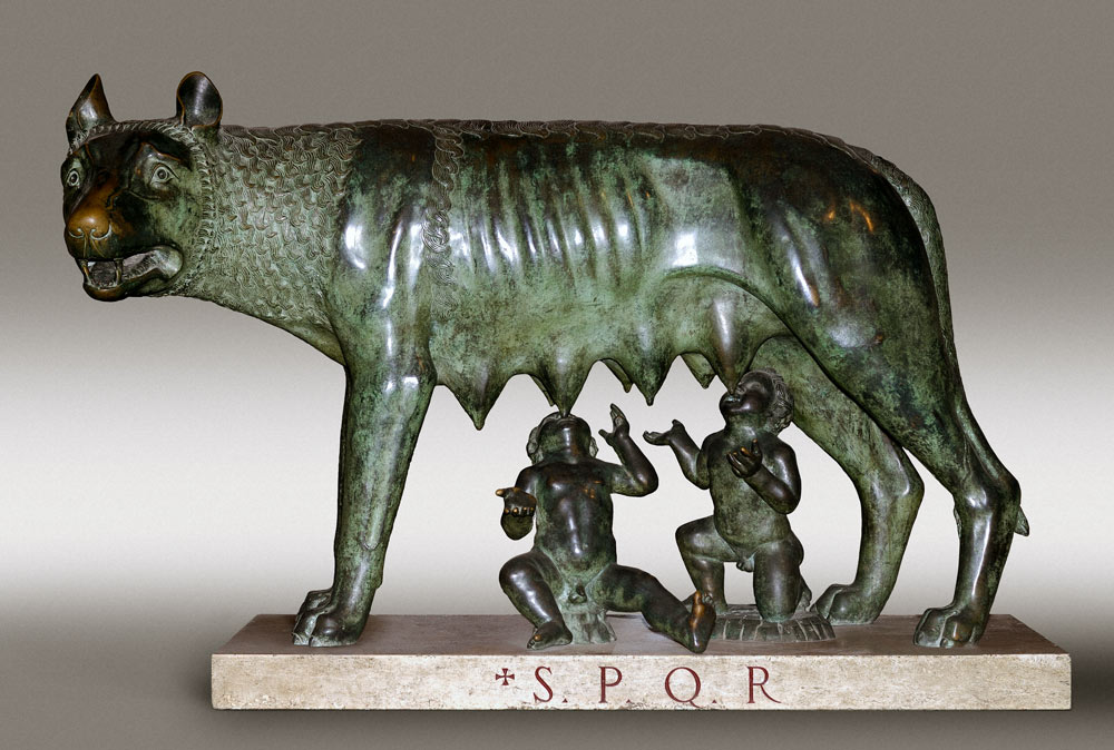 「カピトリーノの牝狼（複製）」ローマ市庁舎蔵